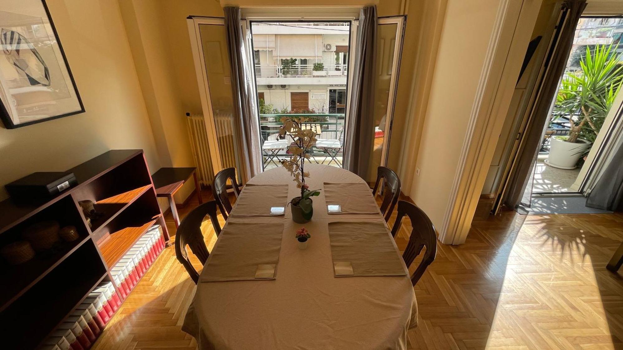 4 Newly Renovated Charming Apartments Steps From Panormou Metro Station Athens Room photo
