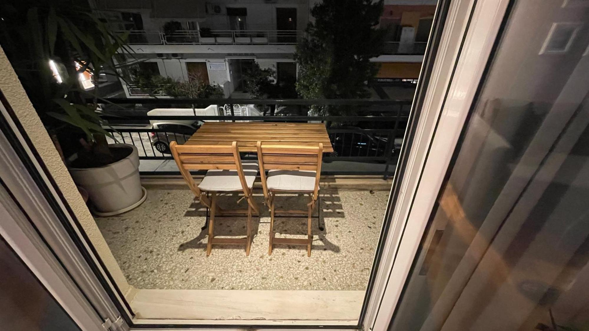 4 Newly Renovated Charming Apartments Steps From Panormou Metro Station Athens Room photo